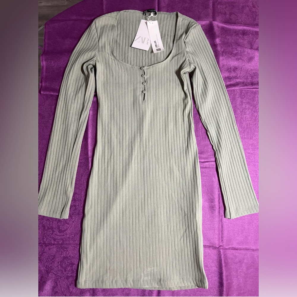 Zara NWT Gray Ribbed Buttoned Bodycon Dress